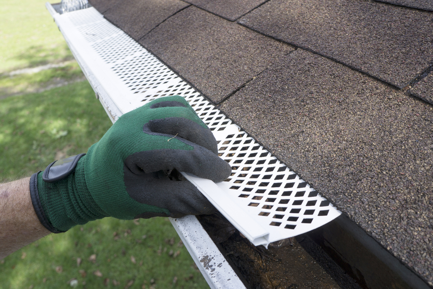 seamless gutter installation tips